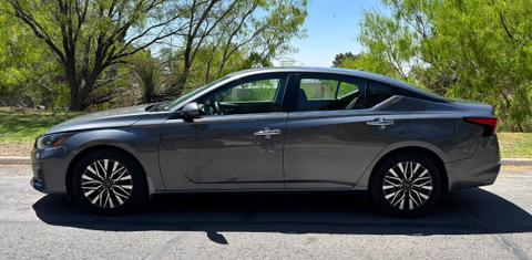 Nissan Altima 2024