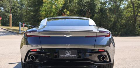 Aston Martin DB11 2017