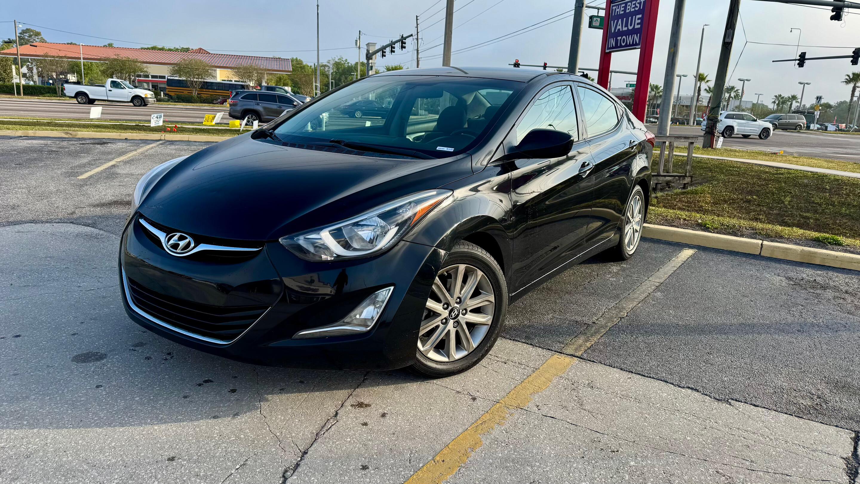 Hyundai Elantra 2015 in 