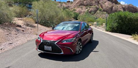 Lexus ES 2019