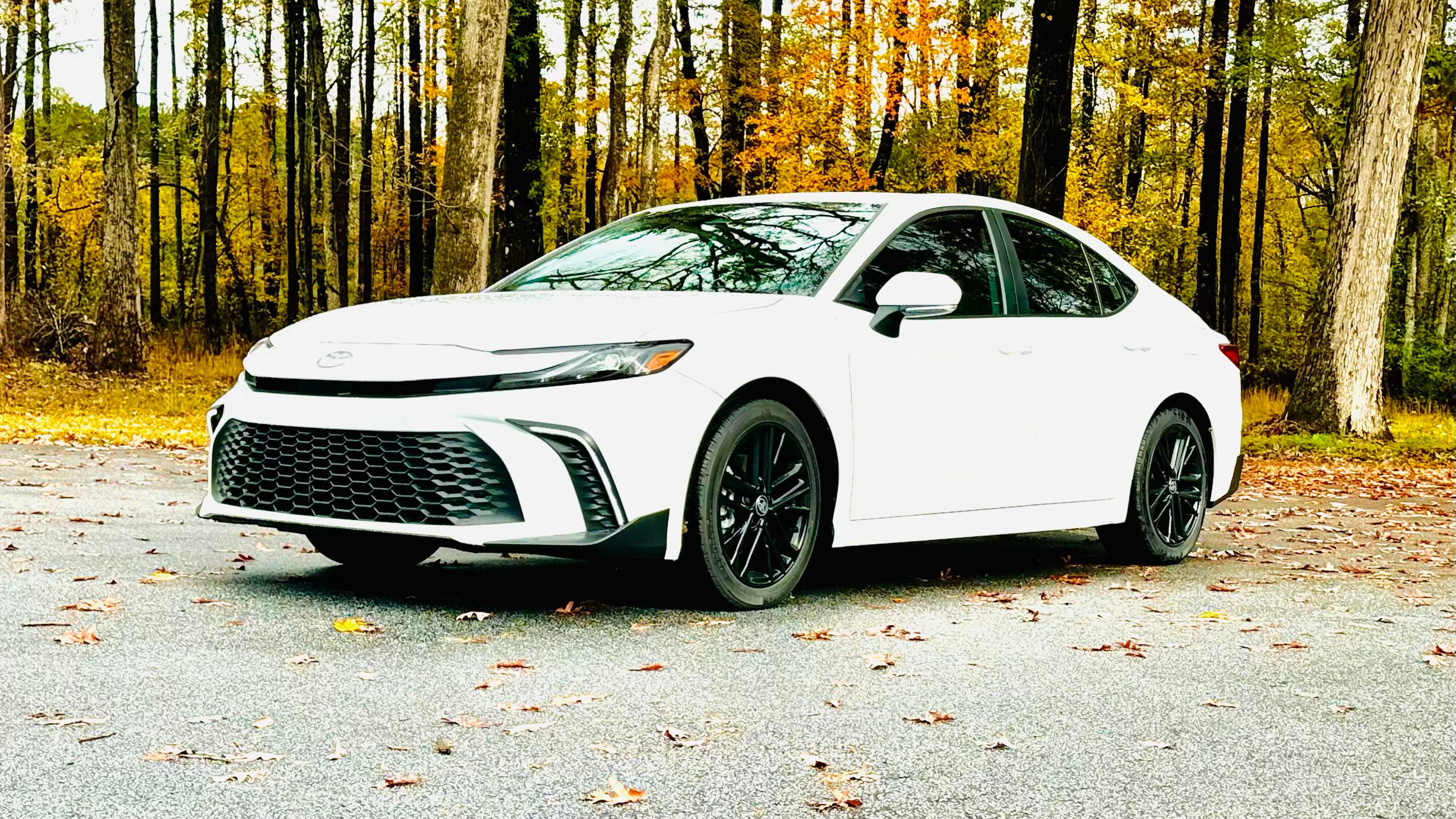 Toyota Camry Hybrid 2025 in Conyers, GA