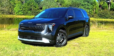 Kia Carnival Hybrid 2026