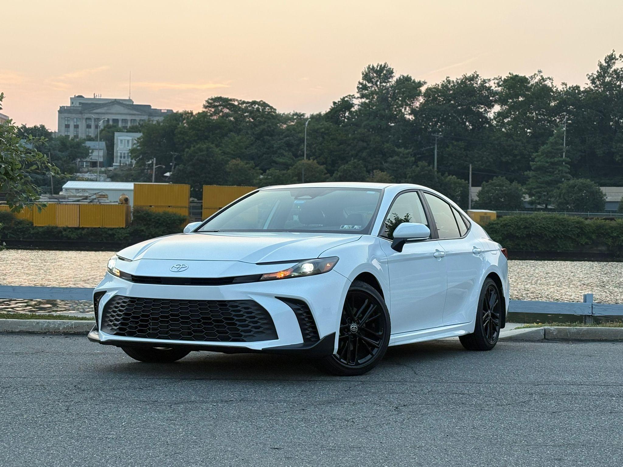 Toyota Camry Hybrid 2025 in 