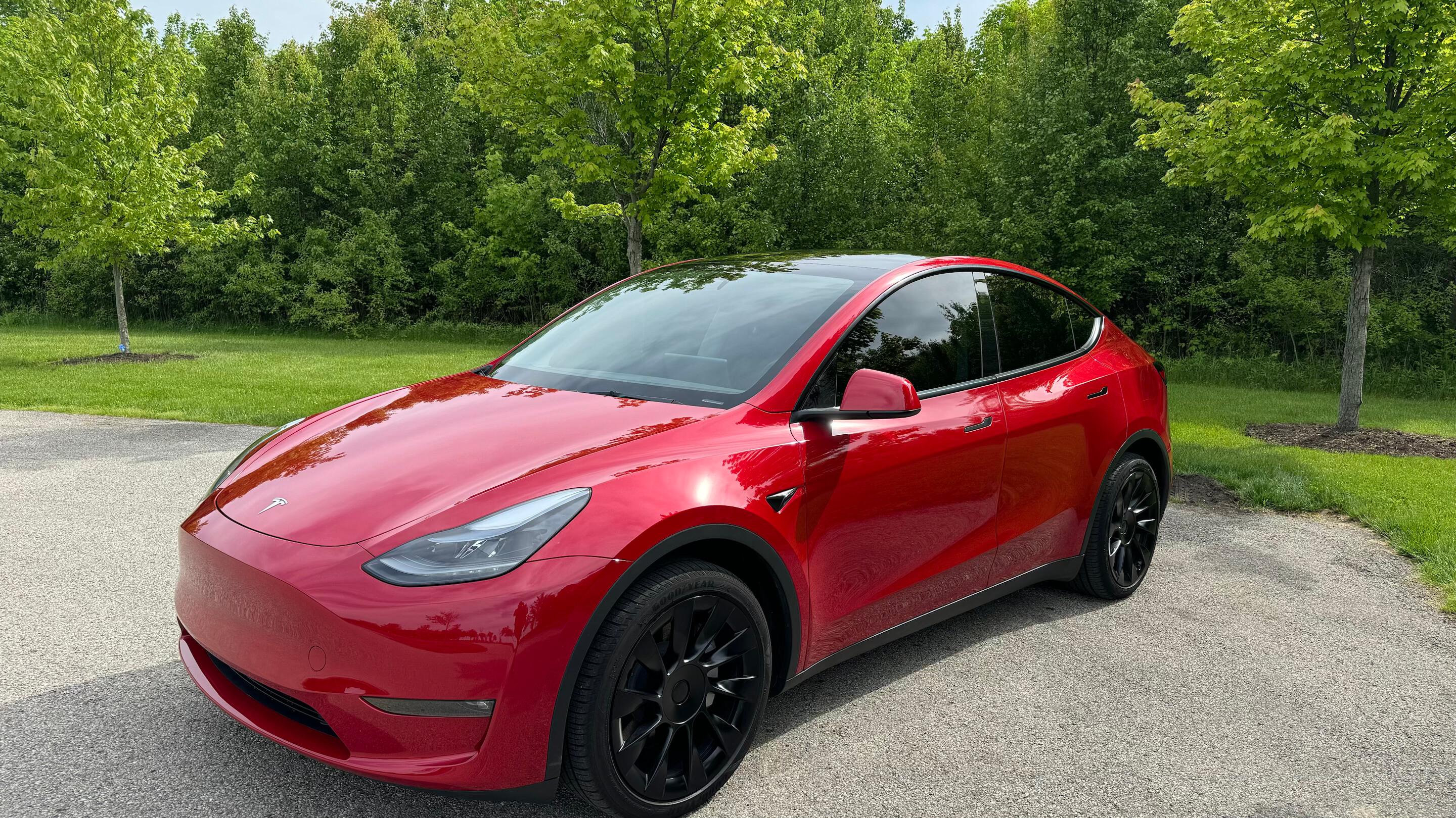 Tesla Model Y 2023 in Four Bridges, OH