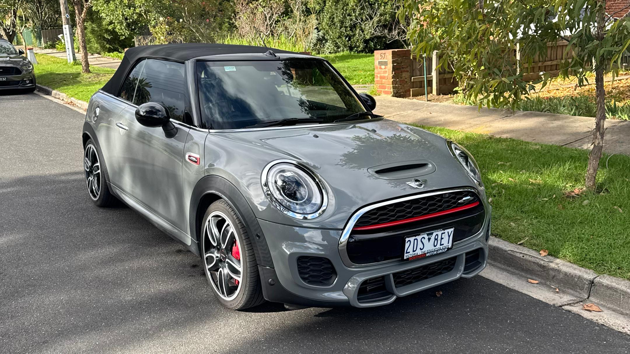 MINI CONVERTIBLE 2018 in Macleod