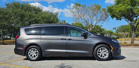 Chrysler Pacifica 2022