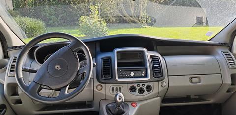 Renault TRAFIC II 2010 rental in Guemps, HAUTS-DE-FRANCE by Stéphanie C. | Turo