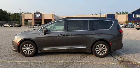 Chrysler Pacifica 2017