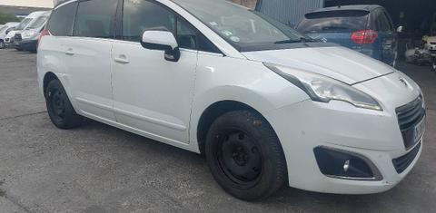 Peugeot 5008 2014