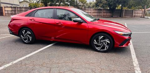 Hyundai Elantra 2025