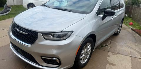 Chrysler Pacifica 2024