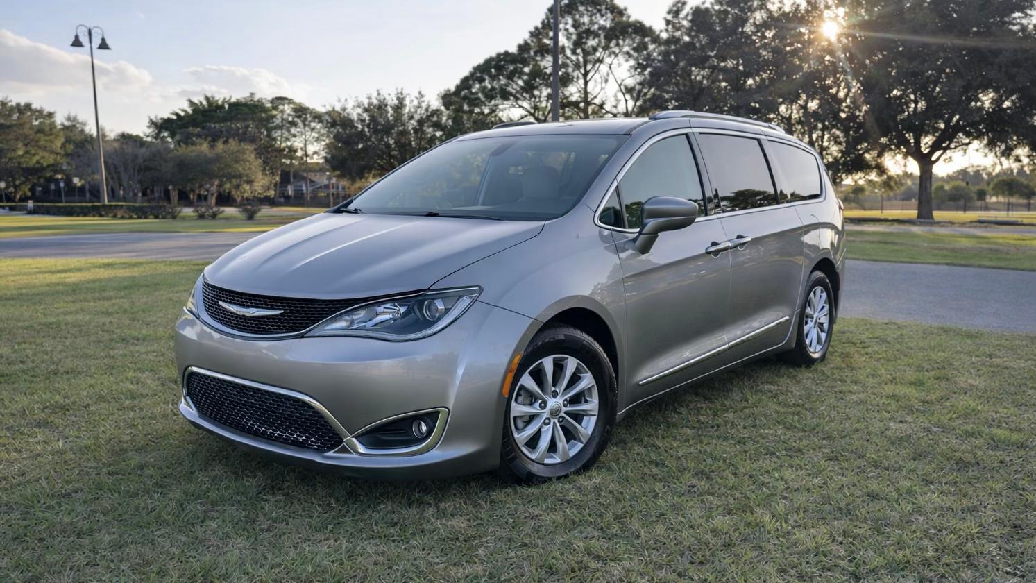 Chrysler Pacifica 2018 in 