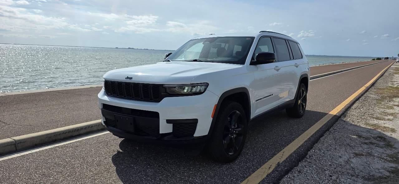 Jeep Grand Cherokee L 2023 in Tampa, FL