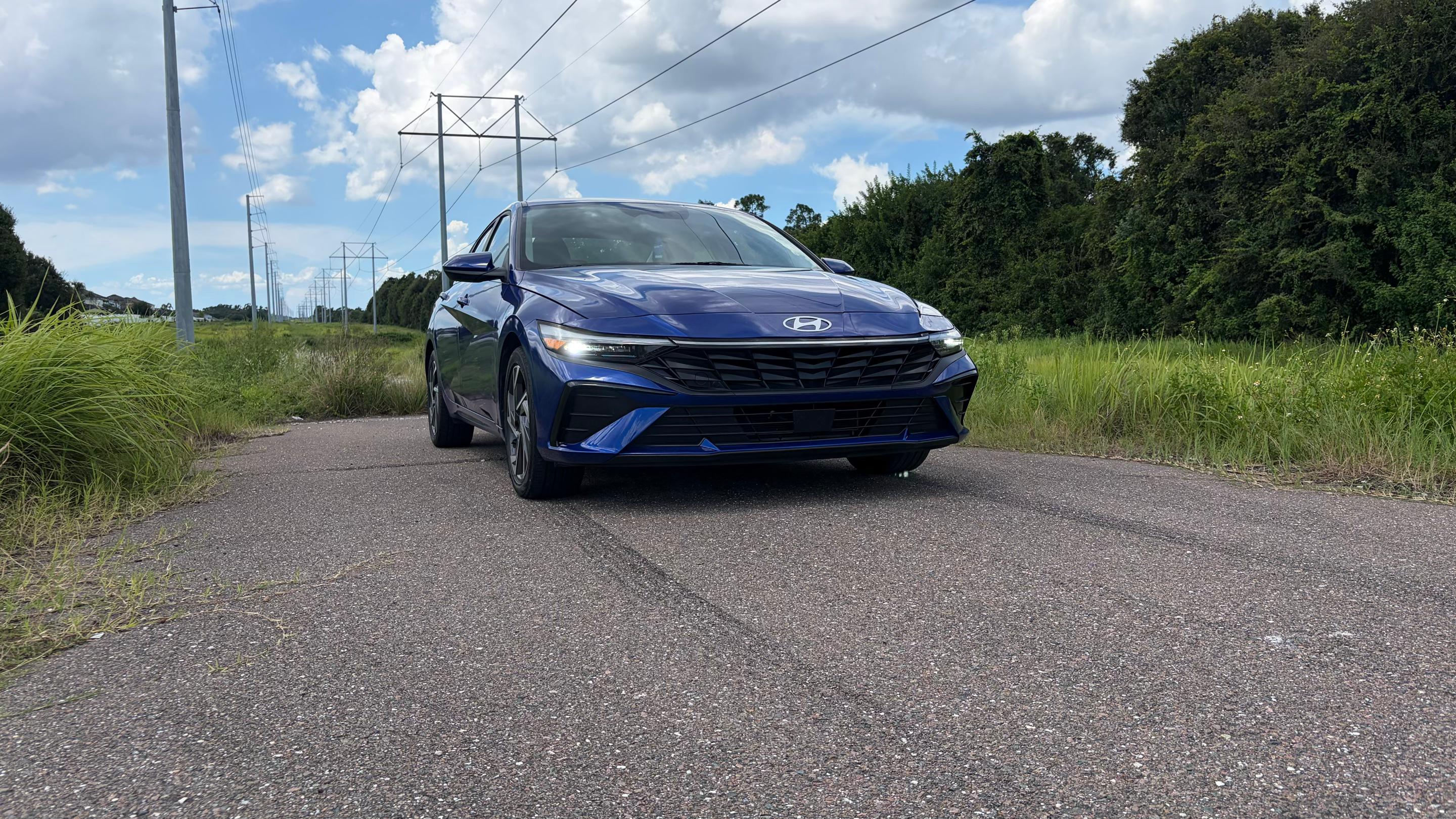 Hyundai Elantra 2025 in Tampa, FL