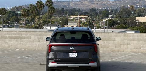 Kia Carnival Hybrid 2026