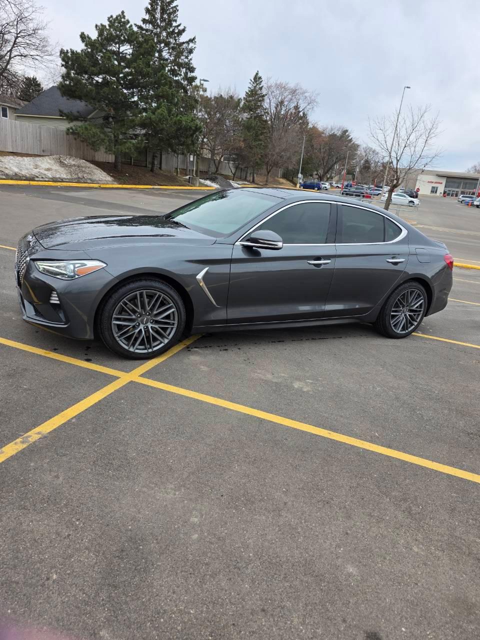 Genesis G70 2019 in Saint Paul, MN