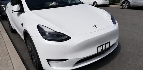 Tesla Model Y 2024