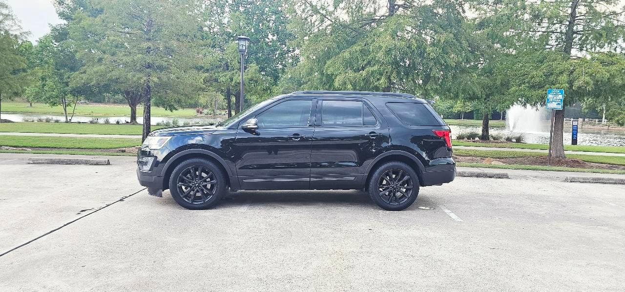 Ford Explorer 2017 in Houston, TX