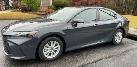Toyota Camry Hybrid 2025