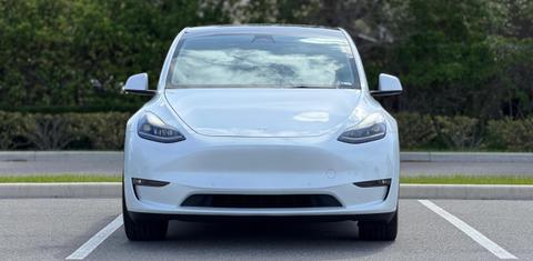 Tesla Model Y 2022