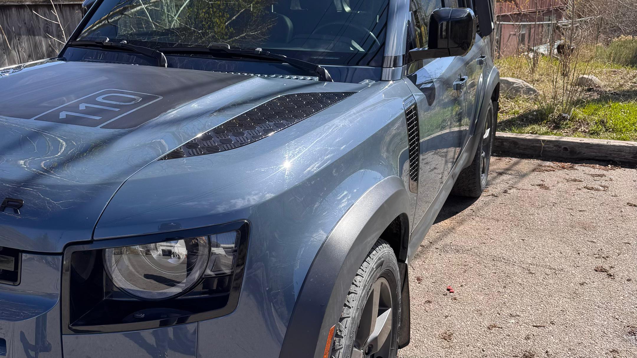 Land Rover Defender 2023 in 