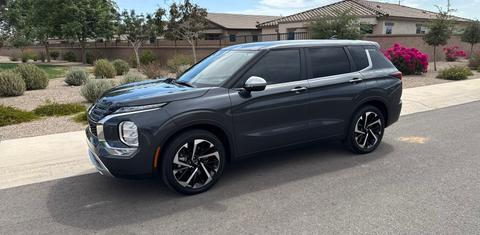 Mitsubishi Outlander Plug-In Hybrid 2025