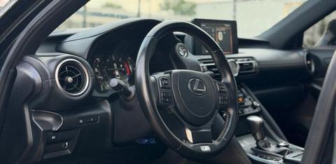 Lexus IS 2021