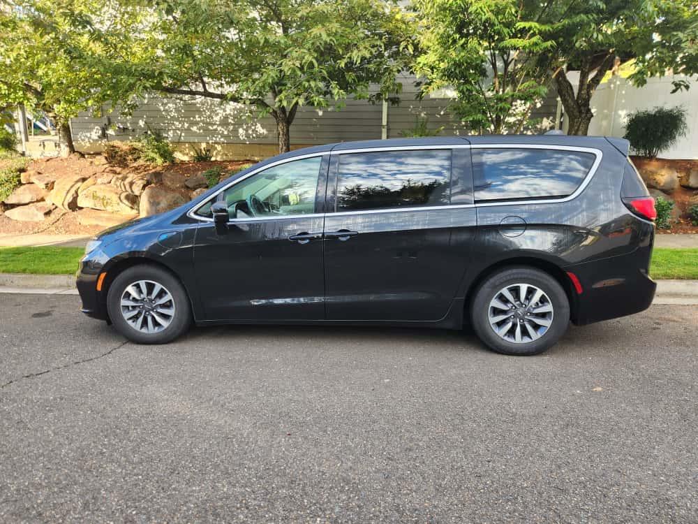 Chrysler Pacifica 2022 in West Linn, OR