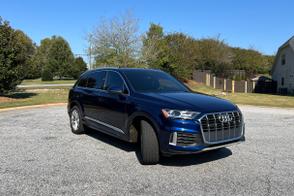 Audi Q7 car