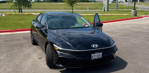 Hyundai Elantra 2025
