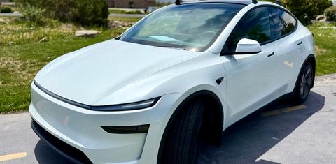 Tesla Model Y 2026