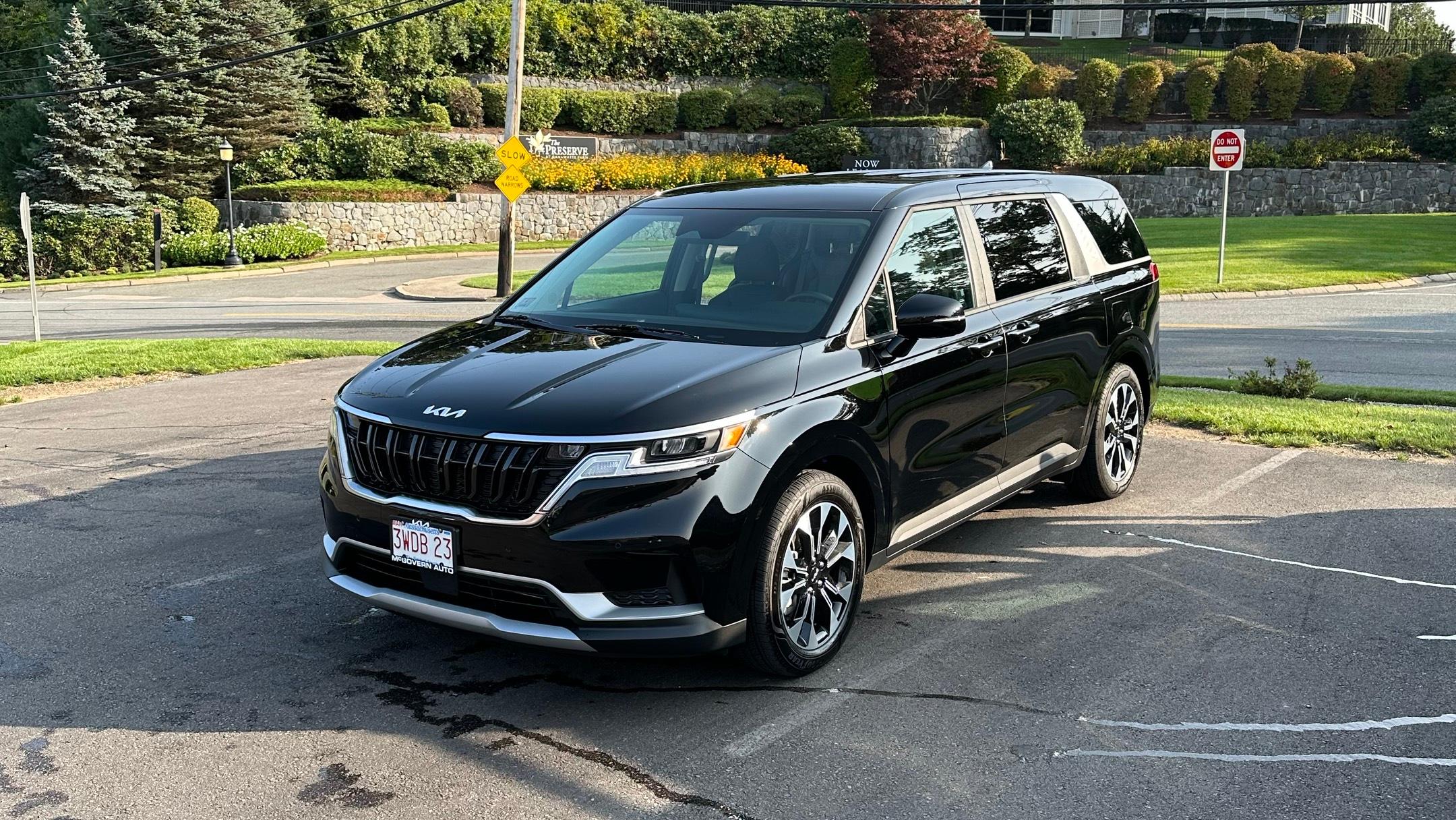 Kia Carnival 2023 in Foxborough, MA