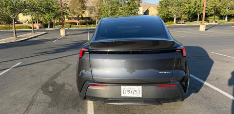 Tesla Model Y 2026