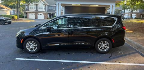 Chrysler Pacifica 2027