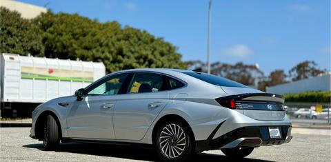 Hyundai Sonata Hybrid 2025