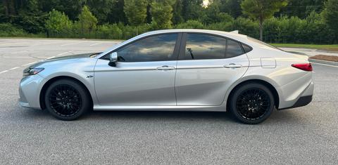 Toyota Camry Hybrid 2025