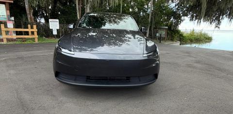 Tesla Model Y 2026