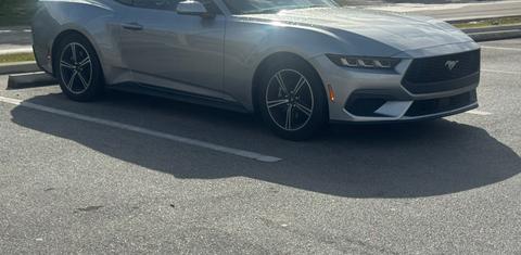 Ford Mustang 2024