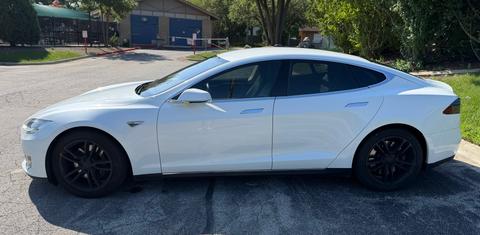 Tesla Model S 2014