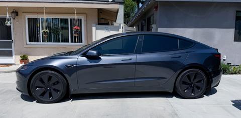 Tesla Model 3 2024