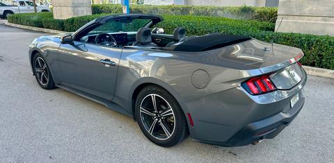 Ford Mustang 2024