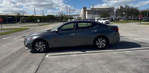Nissan Altima 2020