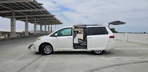 Toyota Sienna 2017