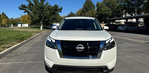 Nissan Pathfinder 2024