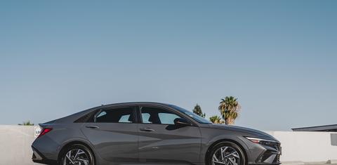 Hyundai Elantra 2025