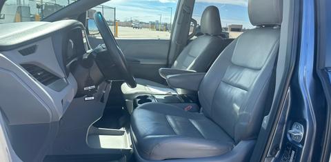 Toyota Sienna 2016