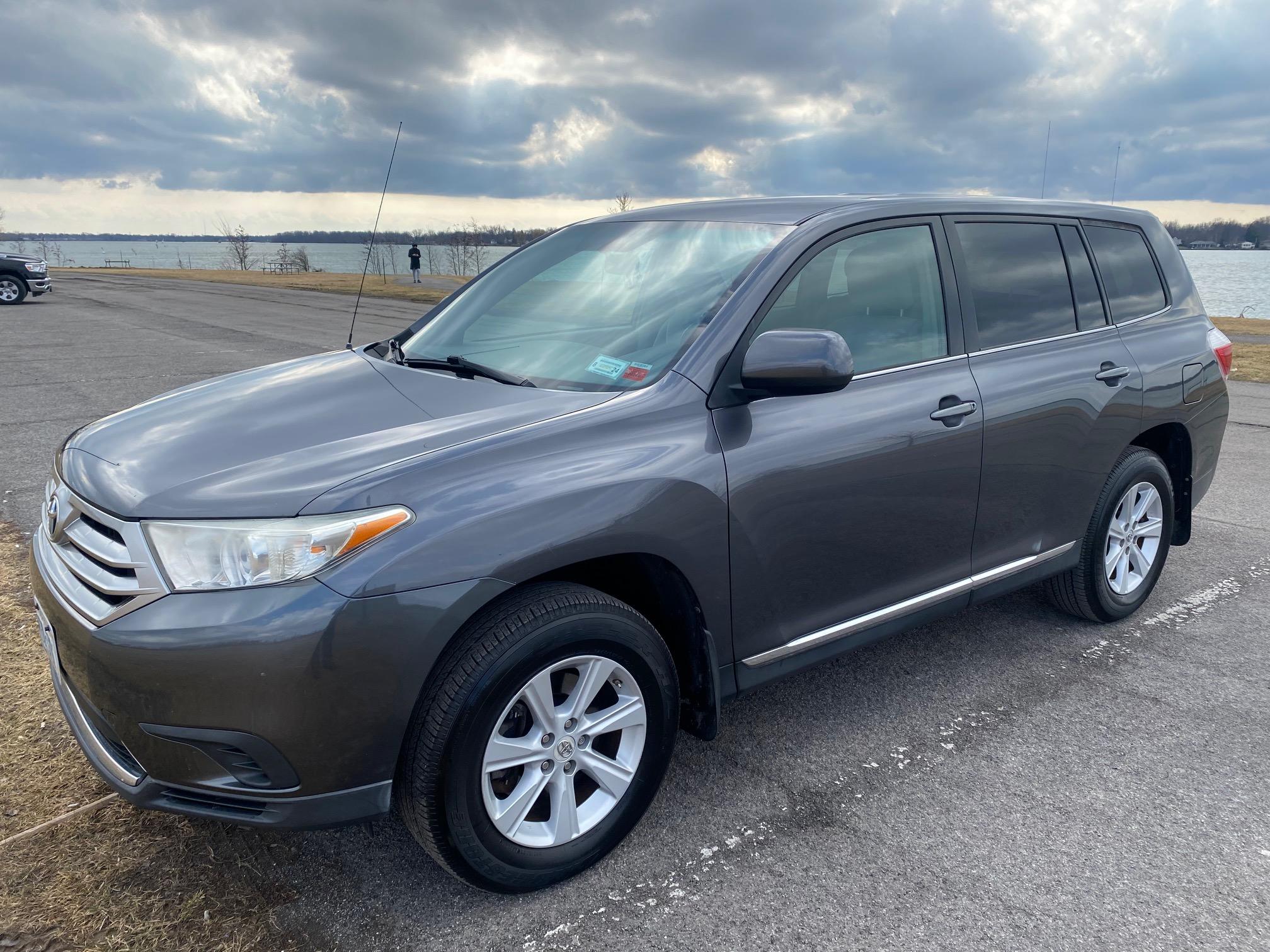 Toyota Highlander 2011 in Buffalo, NY