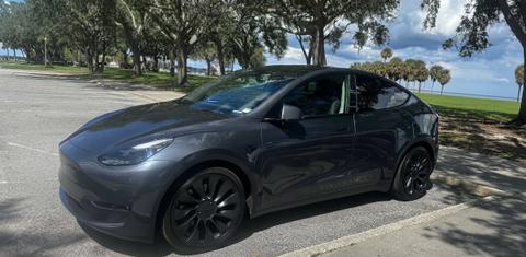 Tesla Model Y 2022