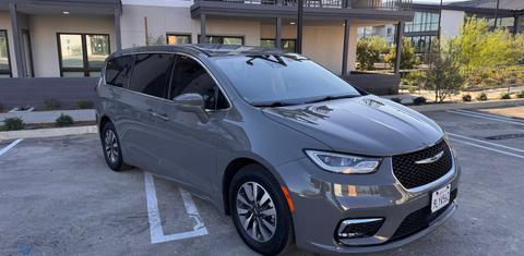 Chrysler Pacifica 2022