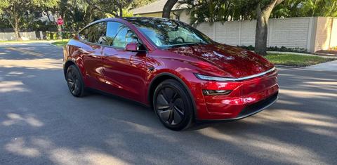 Tesla Model Y 2026